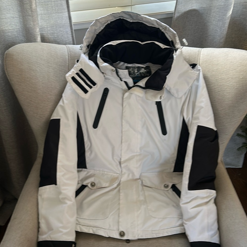 Women's size small winter/ski jacket.